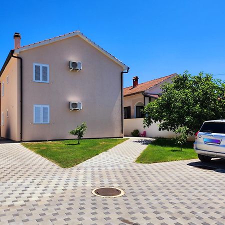 Ena Apartment Turanj Exterior photo