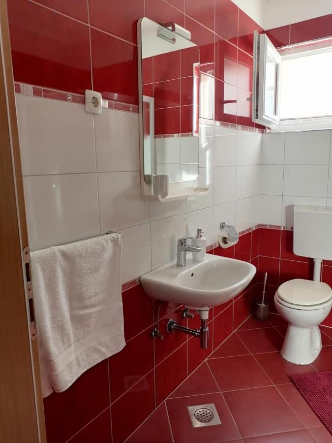 Ena Apartment Turanj Exterior photo